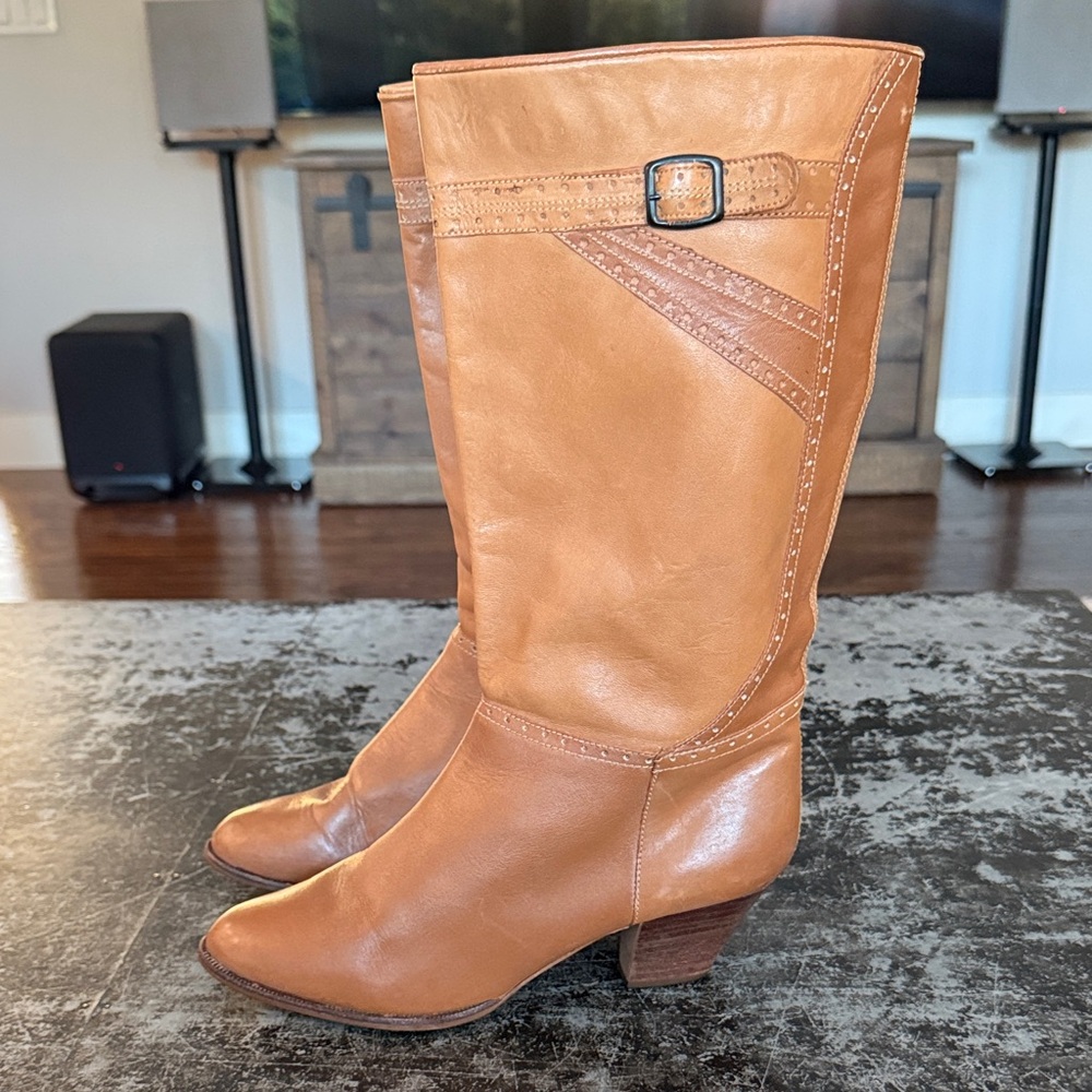 Vintage Tan Heeled Boots Yours for 39.00